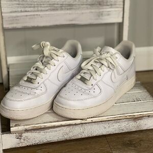 White Nike Air Force 1 ‘07. Size 8